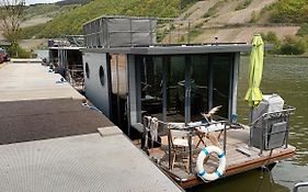 Hausboot Moselrose in Pölich