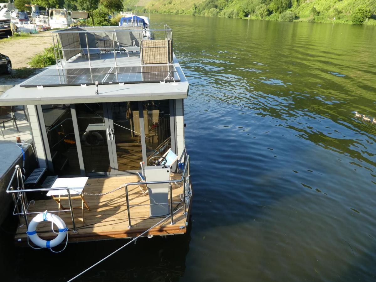 Hotel Hausboot Moselrose in Pölich Polich Exterior foto